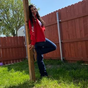 Meet your Posher, Ariany